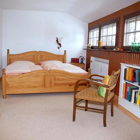 1 Bedroom Beautiful Apartment In Schoenecken Wetteldorf Eksteriør billede